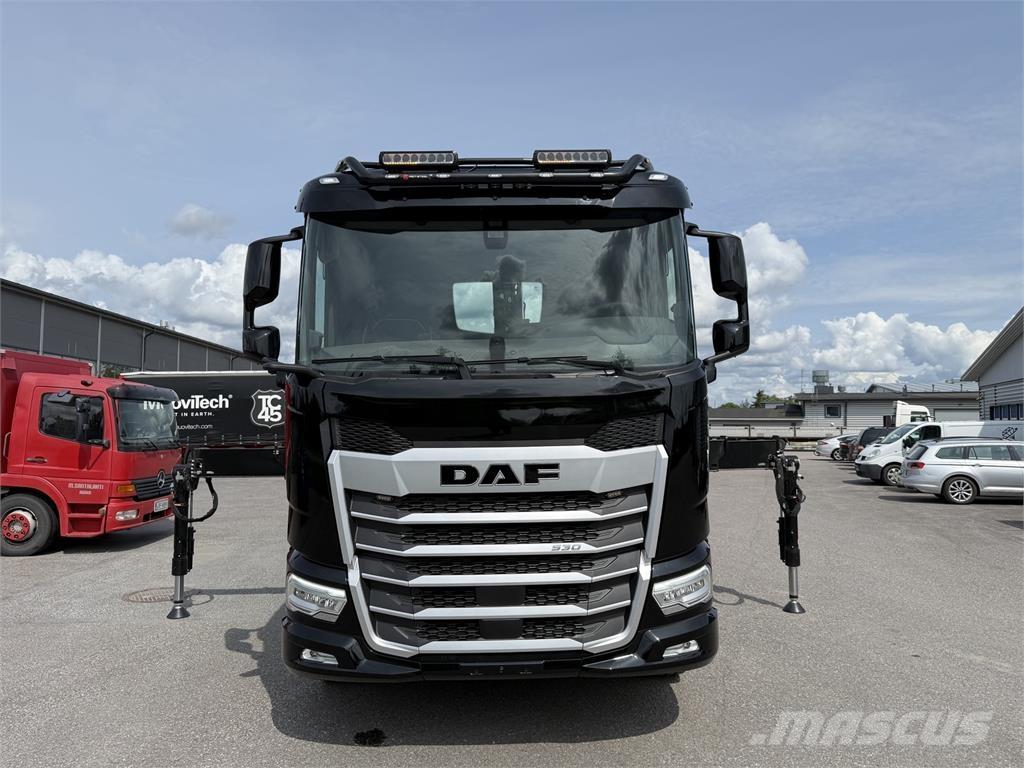 DAF XF 530 FAW 8X4 Automobiliniai kranai