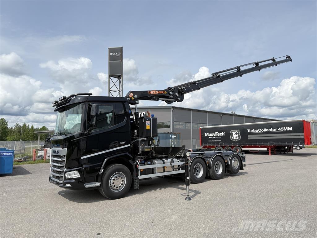 DAF XF 530 FAW 8X4 Automobiliniai kranai