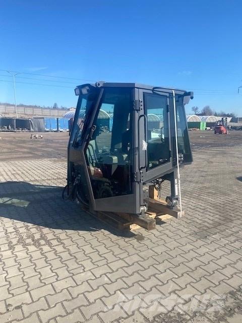 CASE D 1650 NEW CAB Kabinos ir interjeras