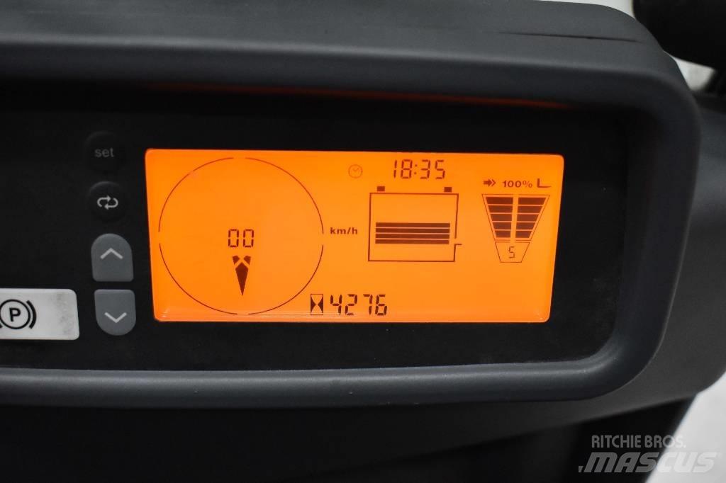 Jungheinrich EFG 215 Elektriniai šakiniai krautuvai