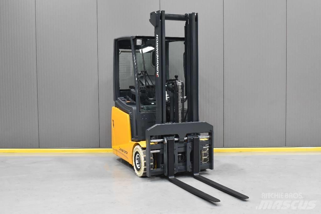 Jungheinrich EFG 215 Elektriniai šakiniai krautuvai