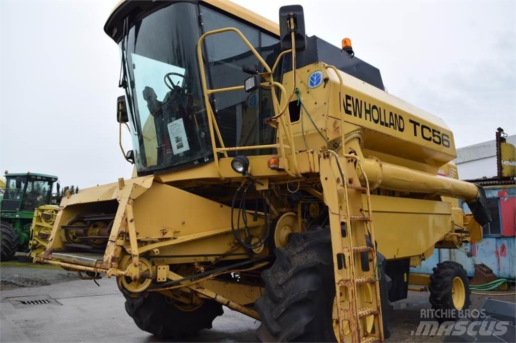 New Holland TC 56 Derliaus nuėmimo kombainai