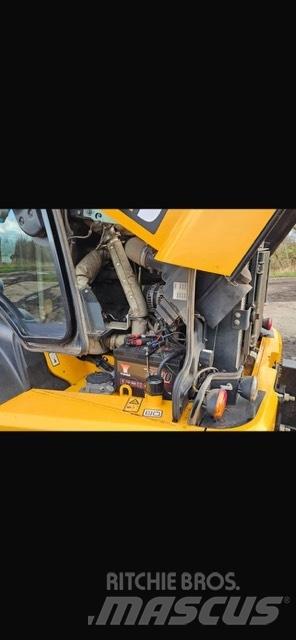 JCB TM 320 S Teleskopiniai krautuvai žemės ūkiui