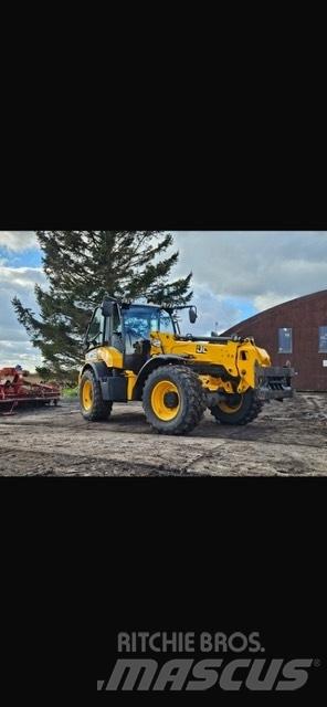 JCB TM 320 S Teleskopiniai krautuvai žemės ūkiui