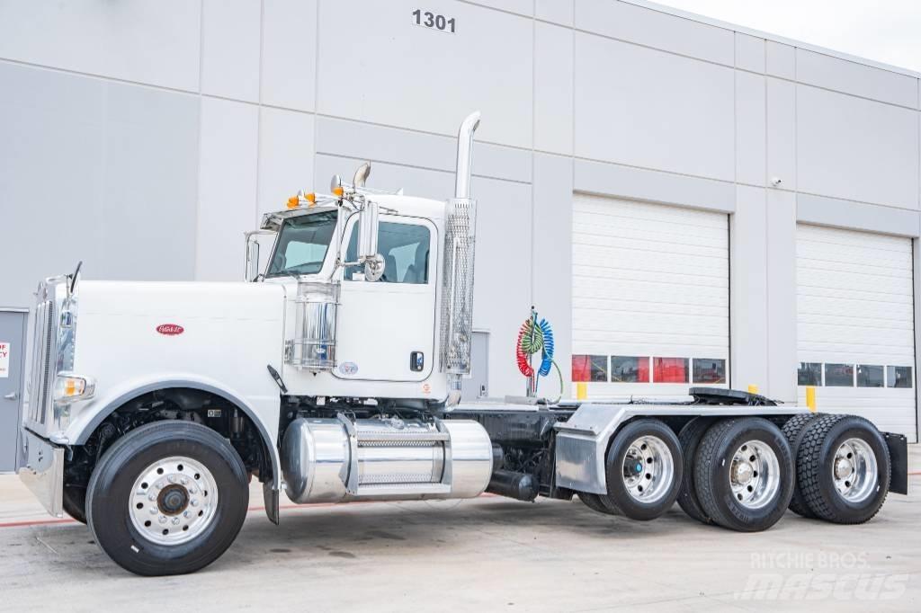 Peterbilt 389 Naudoti vilkikai