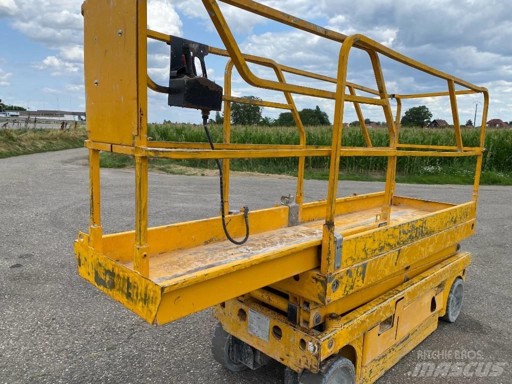 Haulotte Compact 8 Žirkliniai keltuvai