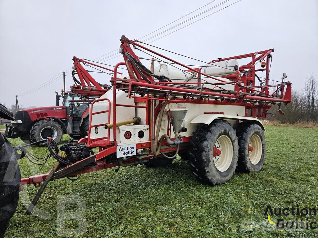 Lindus 7000 Prikabinami purkštuvai