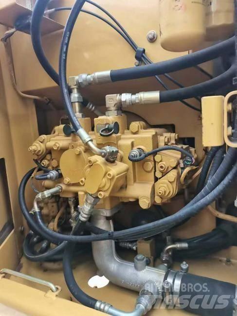 CAT 312 C Vikšriniai ekskavatoriai