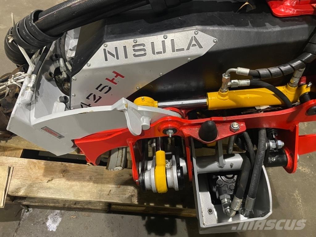 Nisula 425 H Miško technika (Harvesteriai)