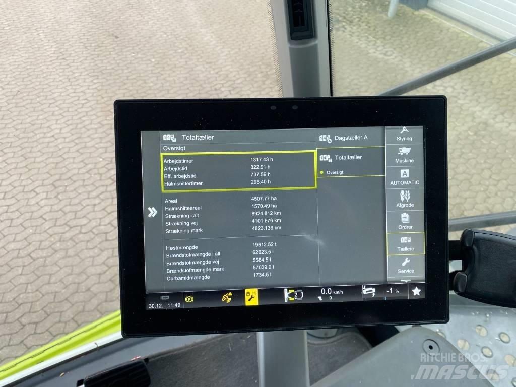 CLAAS Lexion 8800 TT Derliaus nuėmimo kombainai