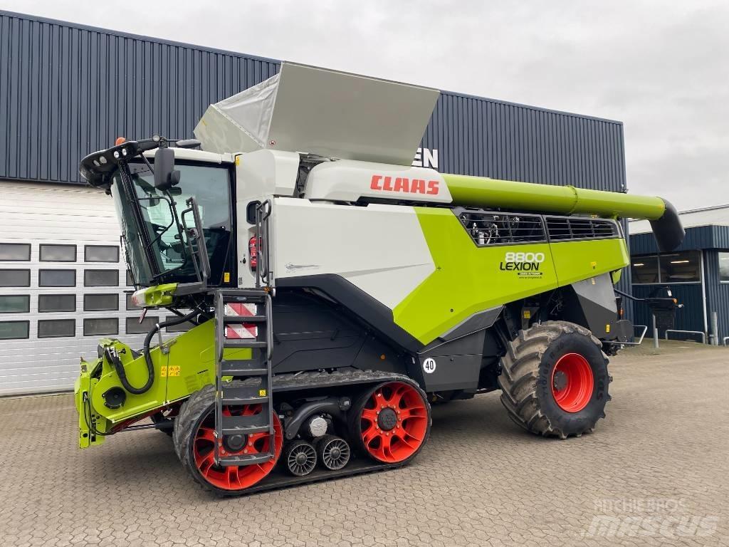 CLAAS Lexion 8800 TT Derliaus nuėmimo kombainai