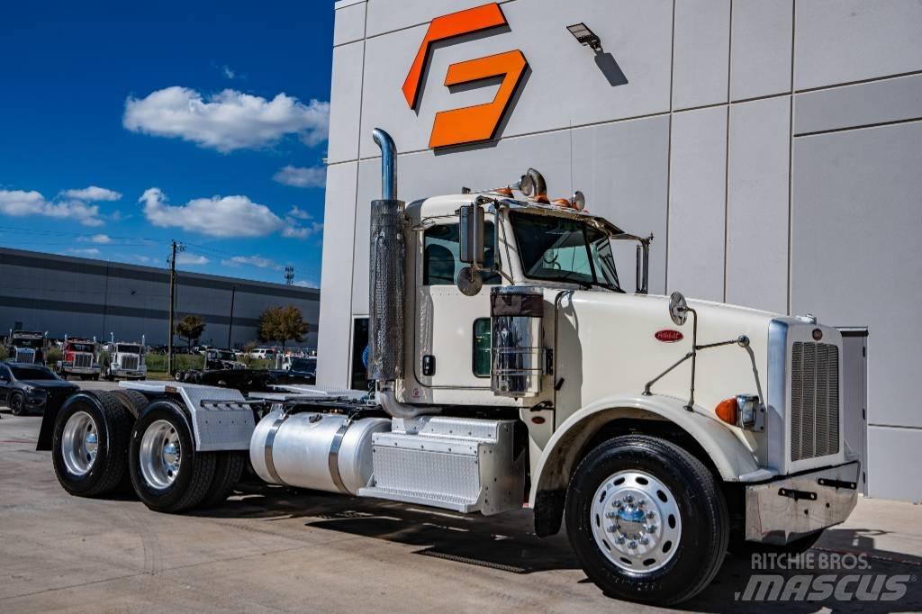 Peterbilt 367 Naudoti vilkikai