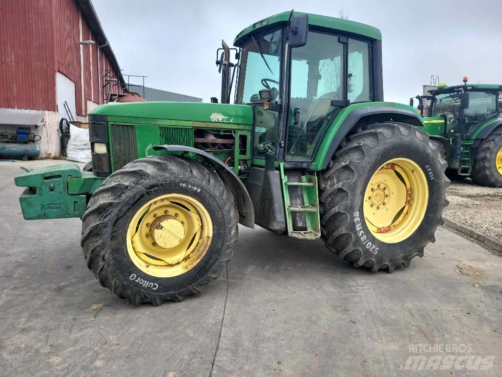 John Deere 6910 Traktoriai