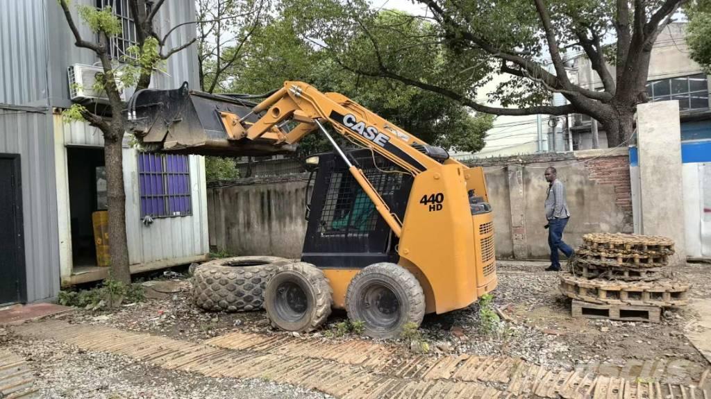 CASE 440 Krautuvai su šoniniu pasukimu