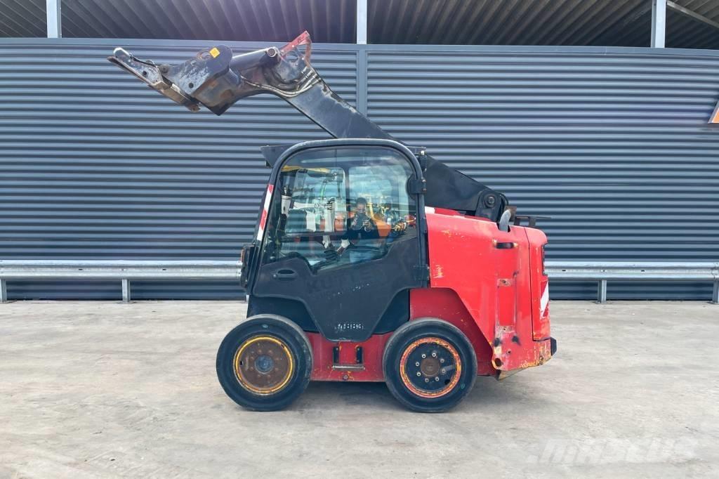 JCB R260 Krautuvai su šoniniu pasukimu