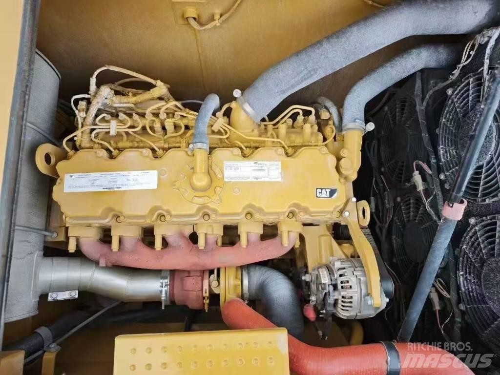 CAT 330GC Vikšriniai ekskavatoriai