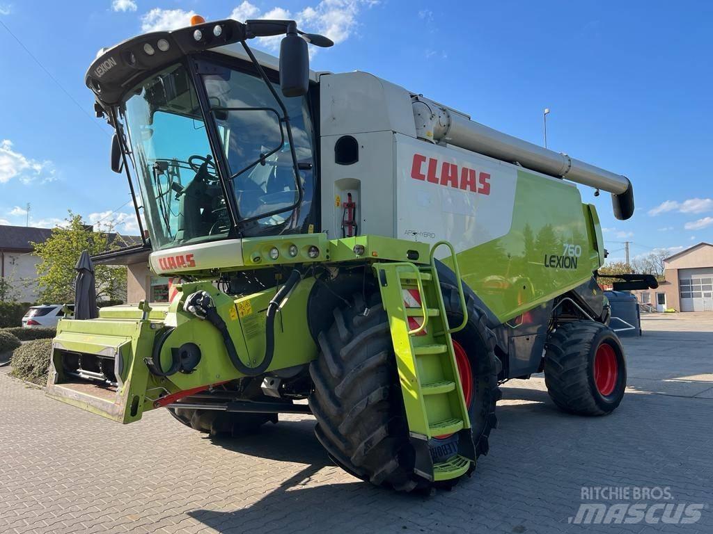 CLAAS Lexion 760 Derliaus nuėmimo kombainai
