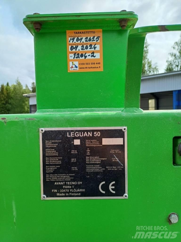 Avant Leguan 50 Vertikalūs stiebiniai keltuvai