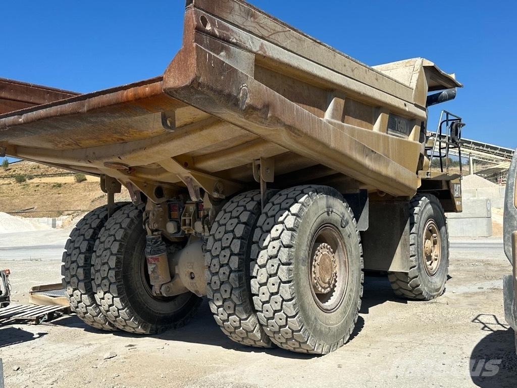 CAT 769D Atliekų išvežimo technika