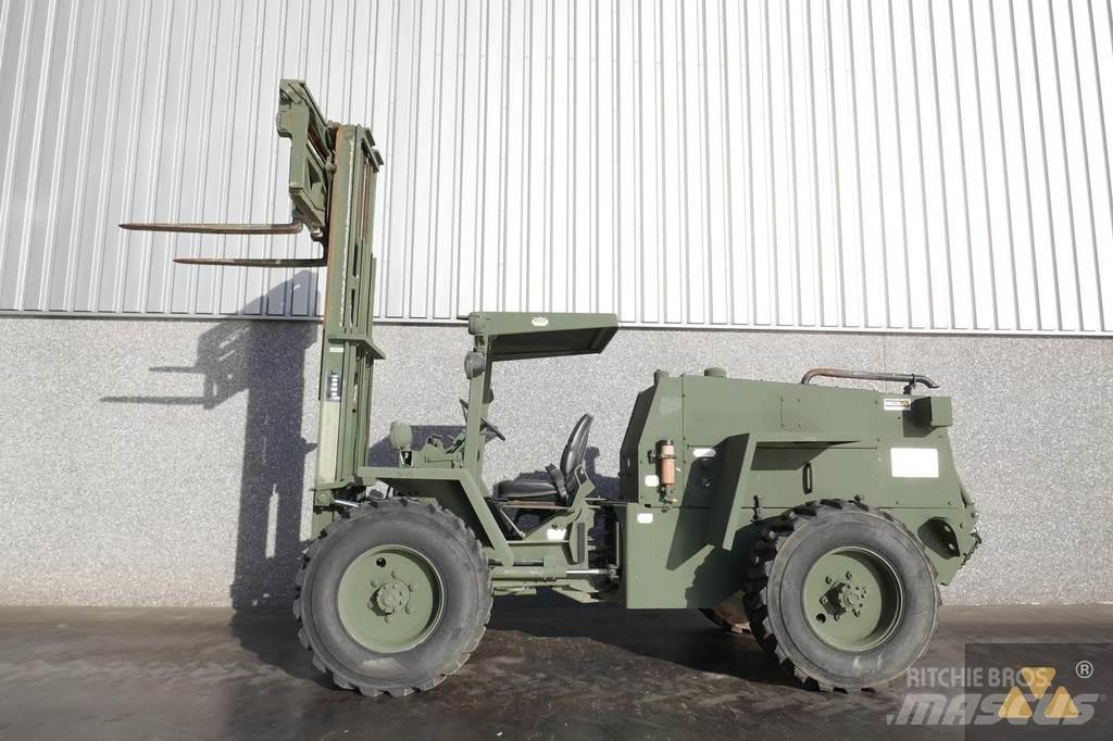 CASE M4K Ex-army Visureigiai krautuvai