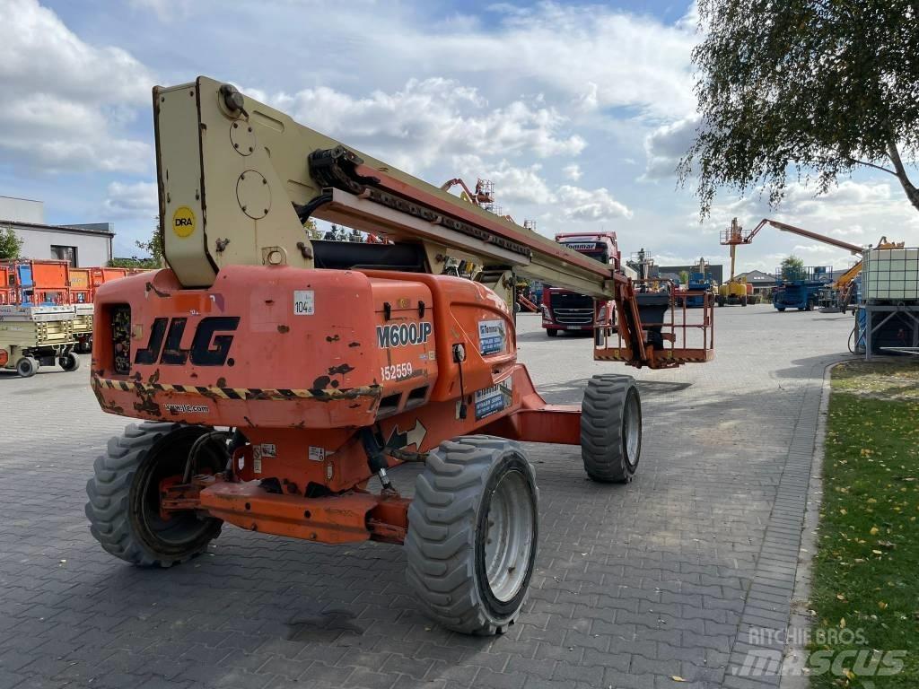 JLG M 600 JP Alkūniniai keltuvai