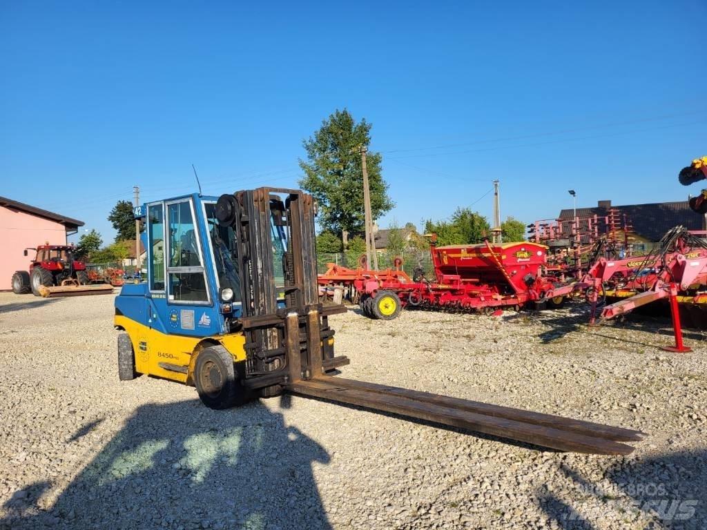 Dantruck 8450 Dyzeliniai krautuvai