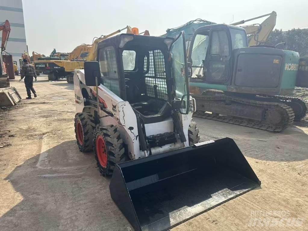 Bobcat S 550 Krautuvai su šoniniu pasukimu