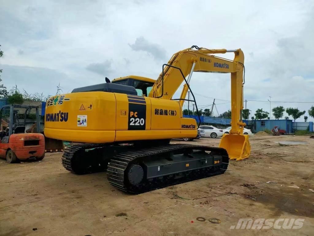 Komatsu PC 220 Vikšriniai ekskavatoriai