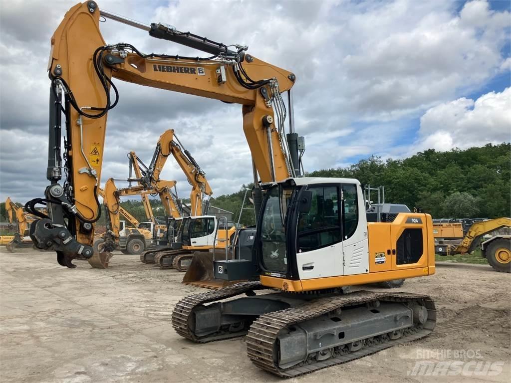 Liebherr R924 Vikšriniai ekskavatoriai