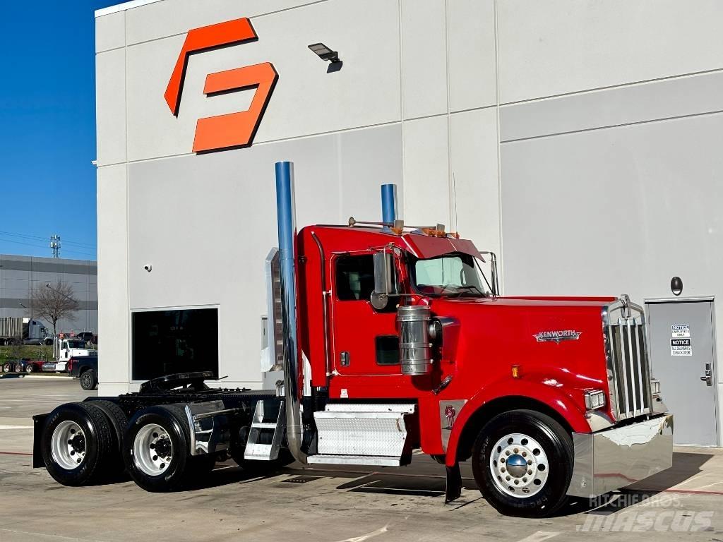 Kenworth W 900 Naudoti vilkikai