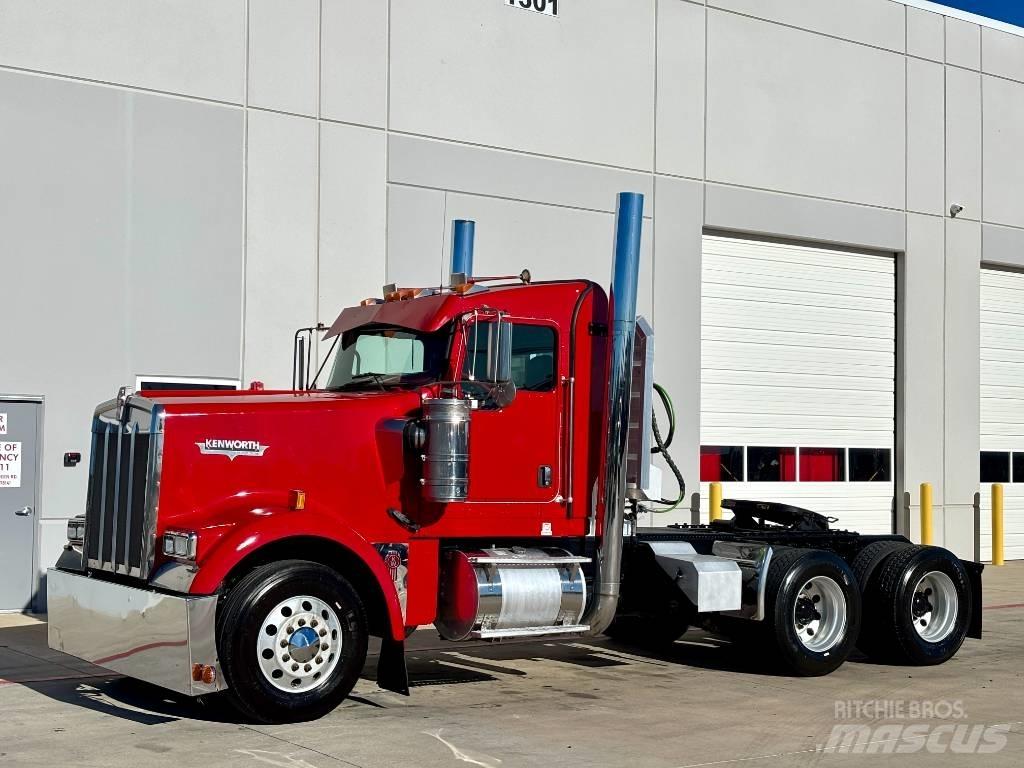 Kenworth W 900 Naudoti vilkikai
