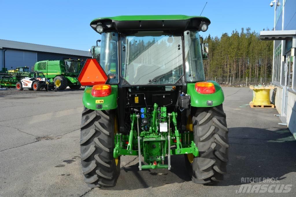 John Deere 5058E Traktoriai