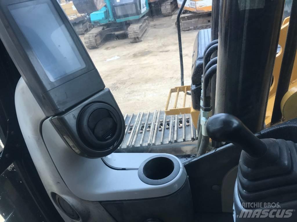 CAT 320 D L Vikšriniai ekskavatoriai