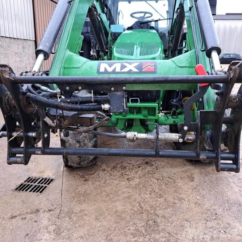 John Deere 6120M Traktoriai