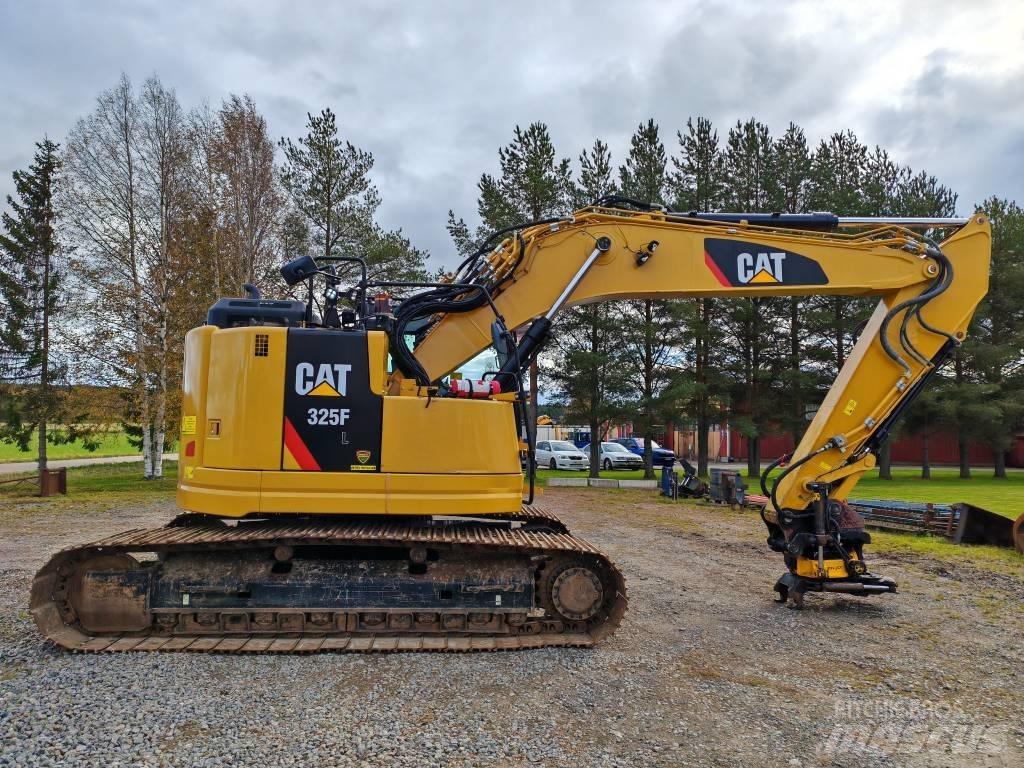 CAT 325 F L Vikšriniai ekskavatoriai