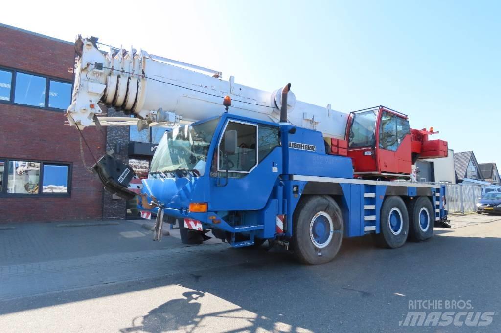 Liebherr LTM 1055-1 Visureigiai kranai