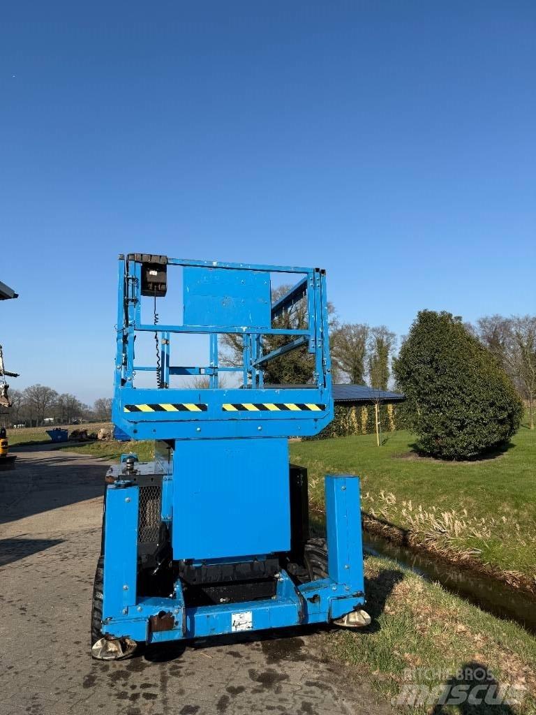 Genie GS 4069 RT Žirkliniai keltuvai