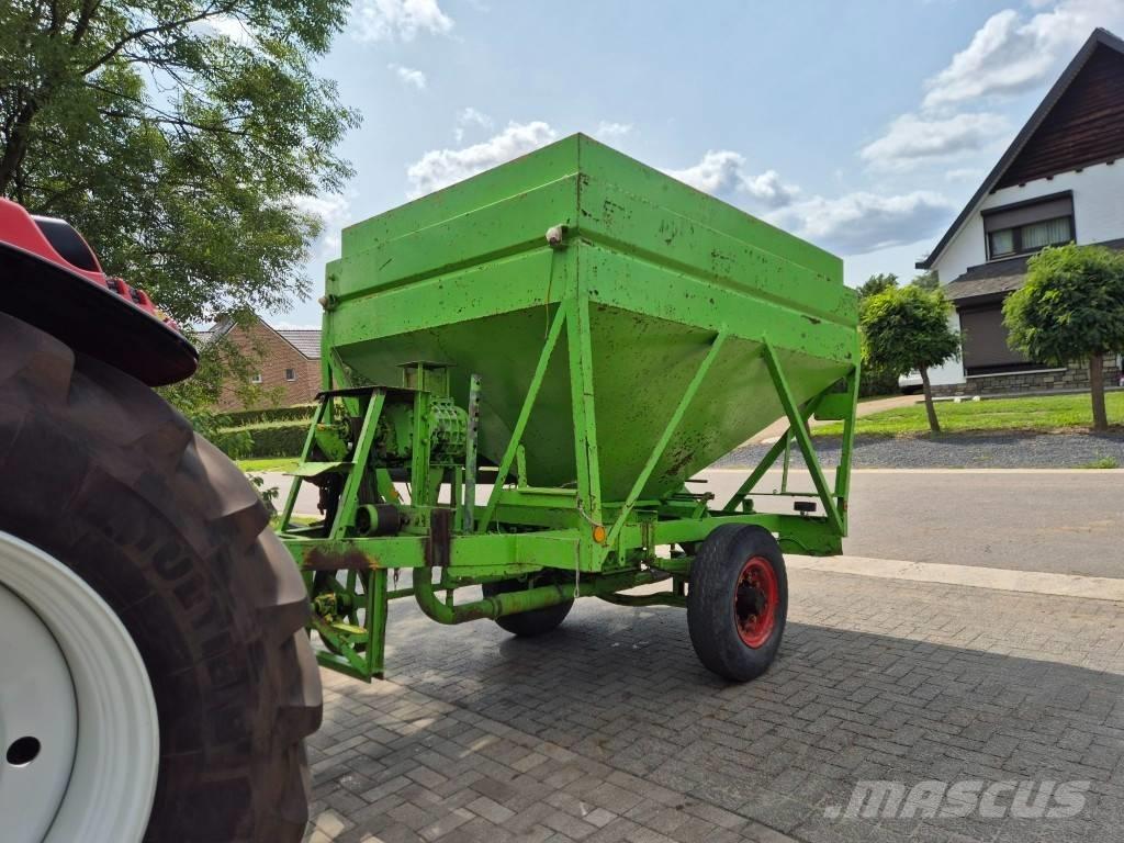  Blaaswagen Graan Piltuvai