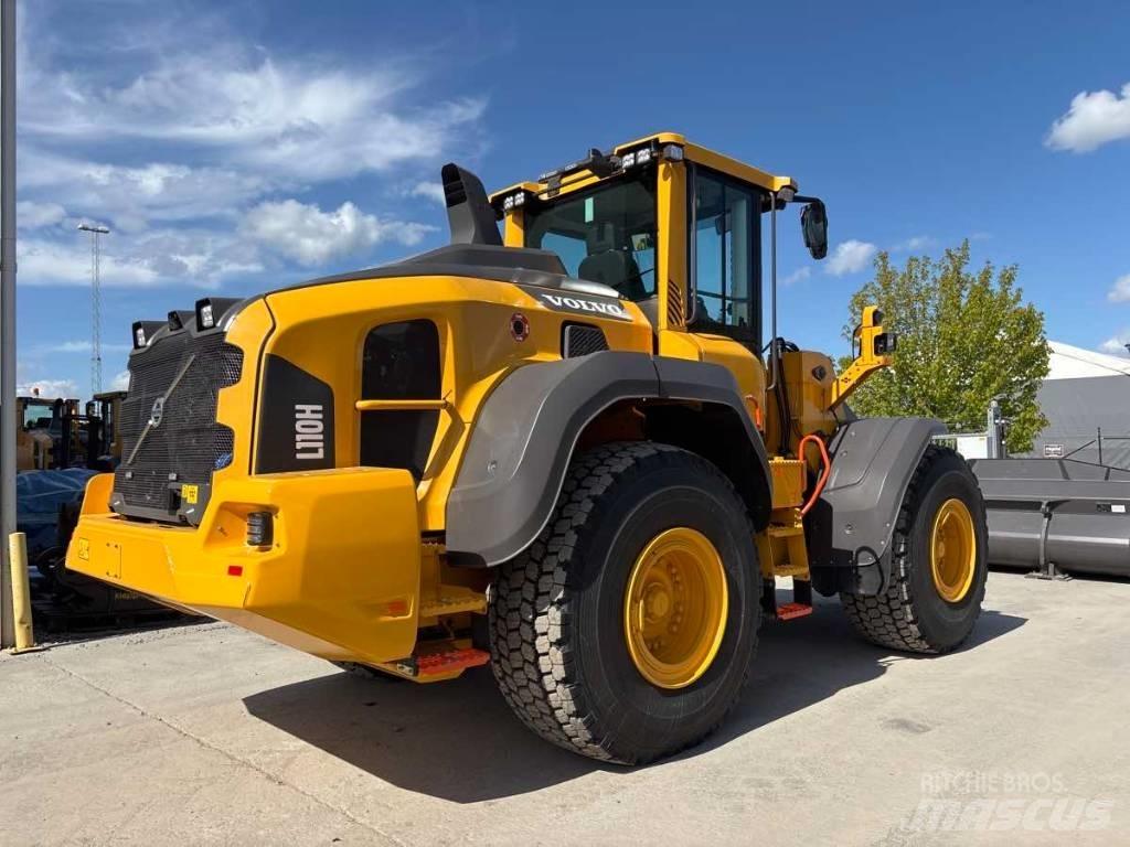 Volvo L110H Naudoti ratiniai krautuvai
