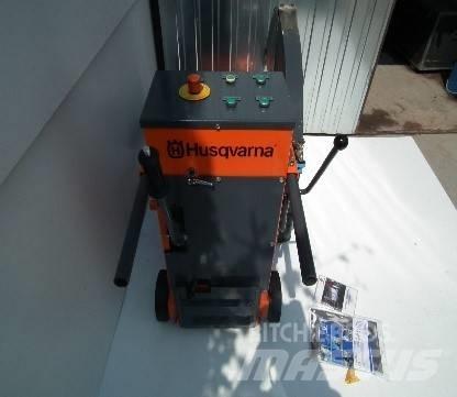 Husqvarna FS 1000 Statyba - Kita