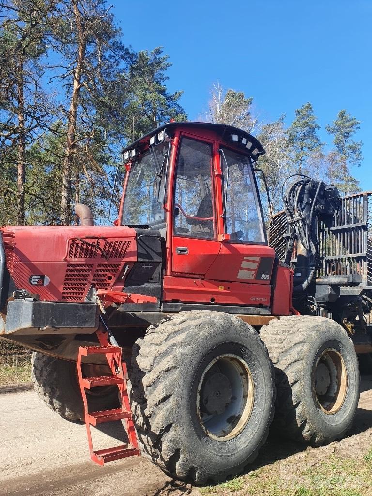 Komatsu 895 Naudoti miškovežiai (Forvarderiai)