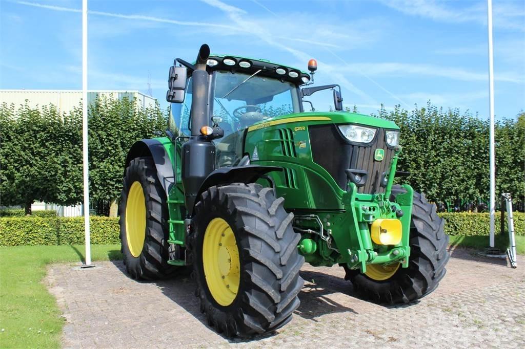 John Deere 6215R Traktoriai