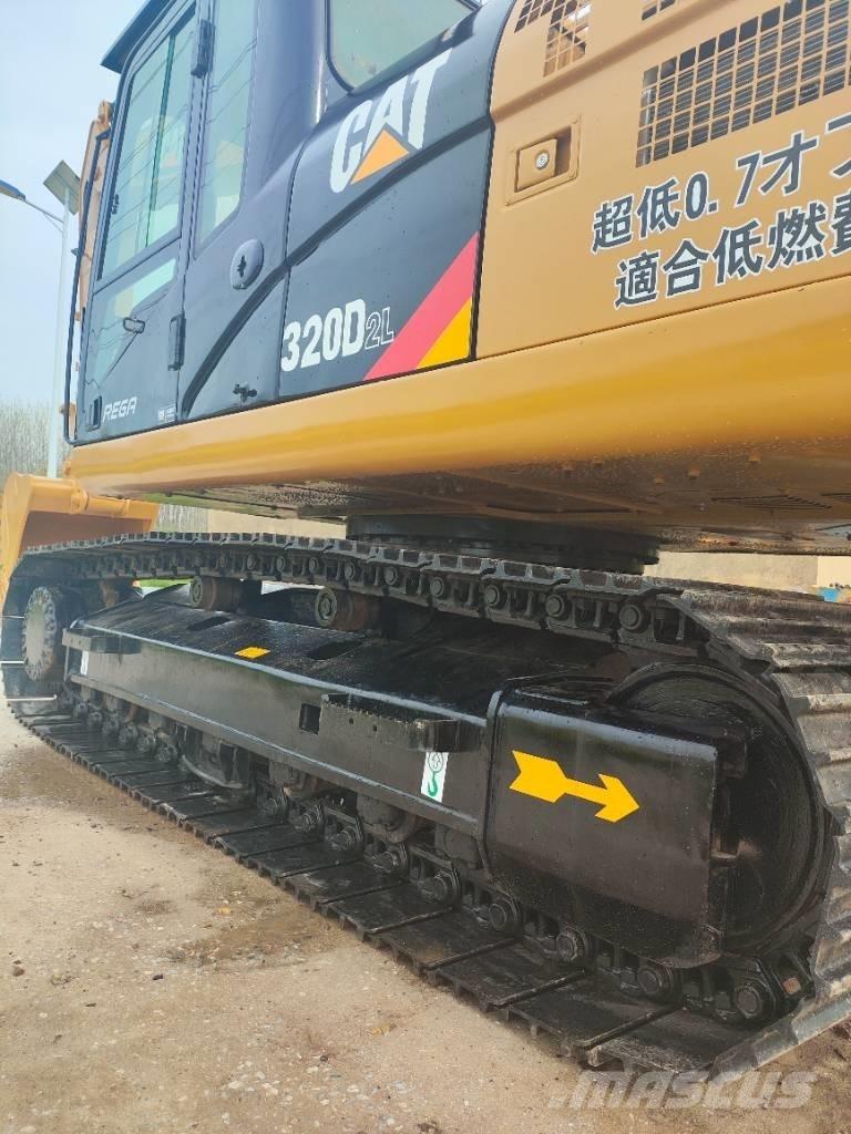 CAT 320 D Vikšriniai ekskavatoriai