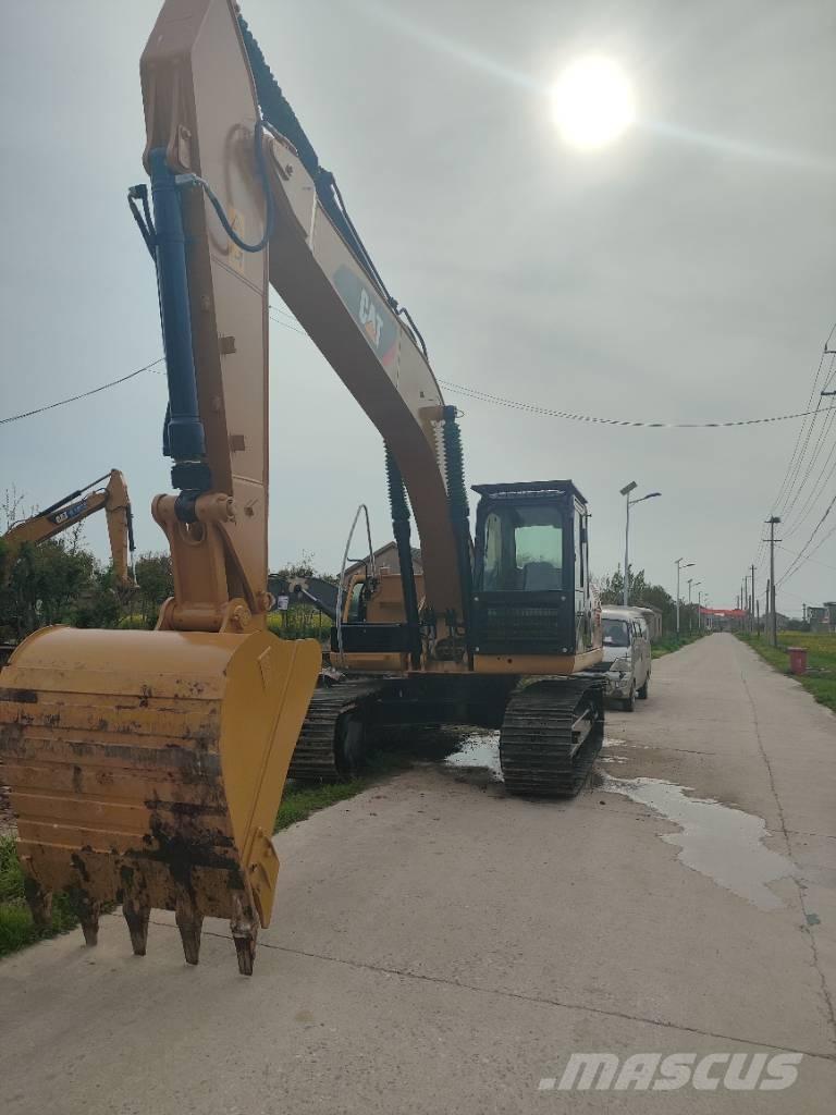 CAT 320 D Vikšriniai ekskavatoriai
