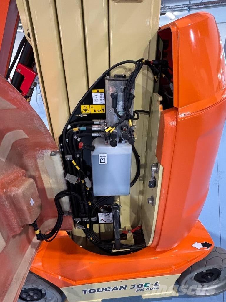 JLG Toucan 10 EL Vertikalūs stiebiniai keltuvai