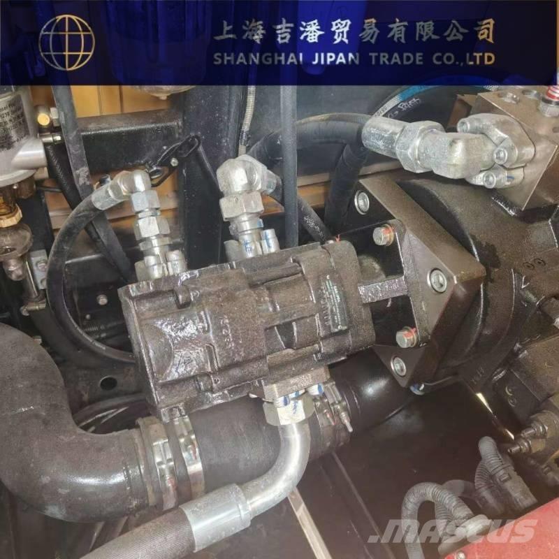 Sany SCC1000A Vikšriniai kranai