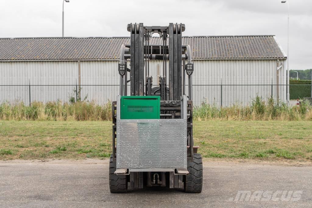 Manitou ME 435 Elektriniai šakiniai krautuvai