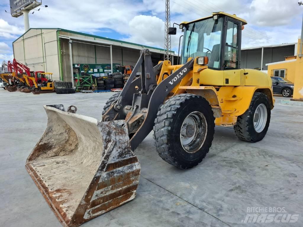 Volvo L 45 B Naudoti ratiniai krautuvai