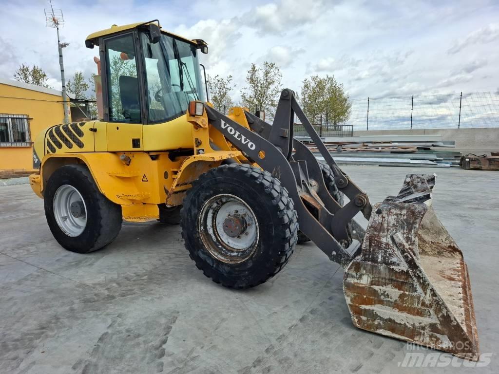 Volvo L 45 B Naudoti ratiniai krautuvai