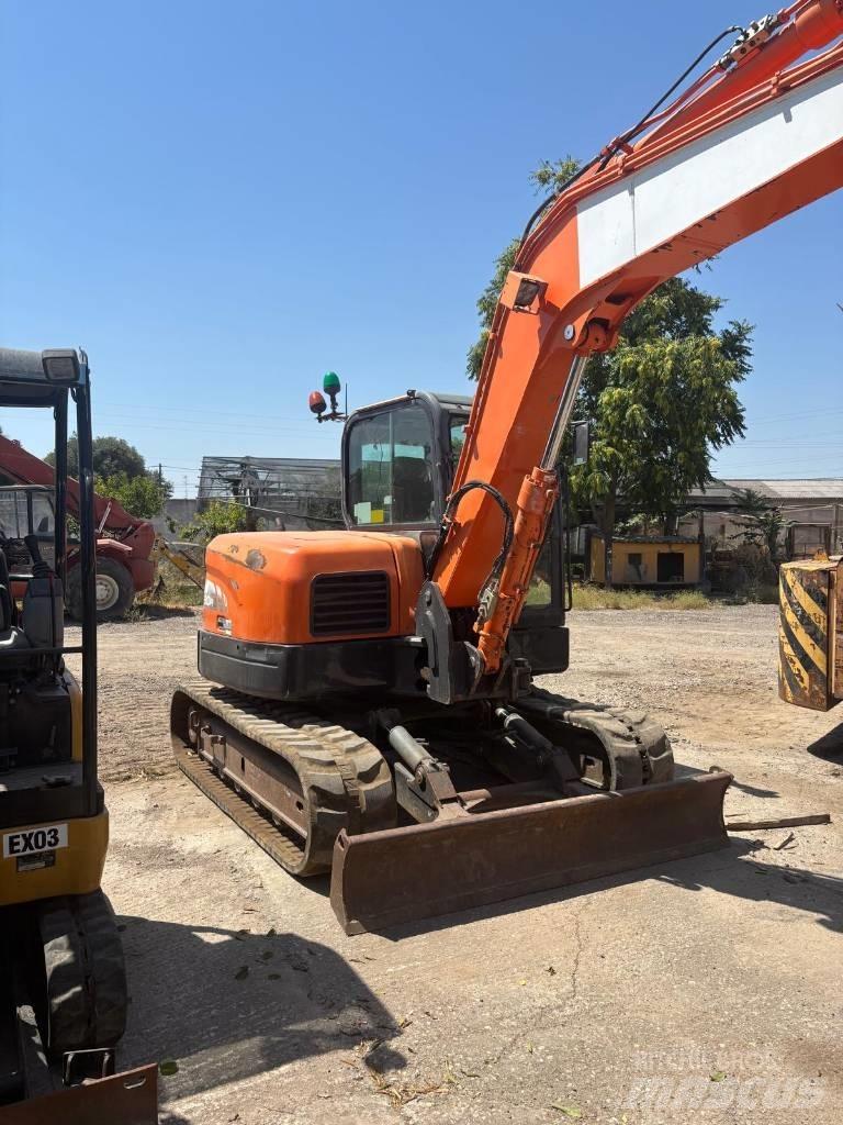 Doosan DX 80 R Vidutinės galios ekskavatoriai 7-12 t